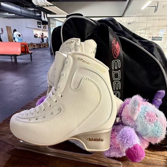 Meet your Posher, Heather - Picture 4 of 12